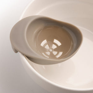 Separador-de-yemas-gris