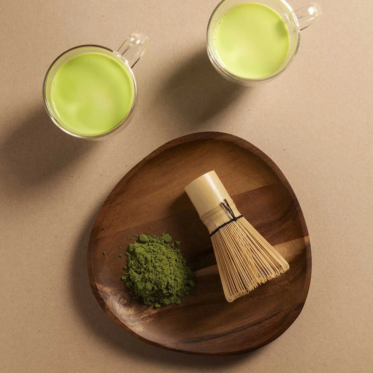 Batidor matcha en bambu