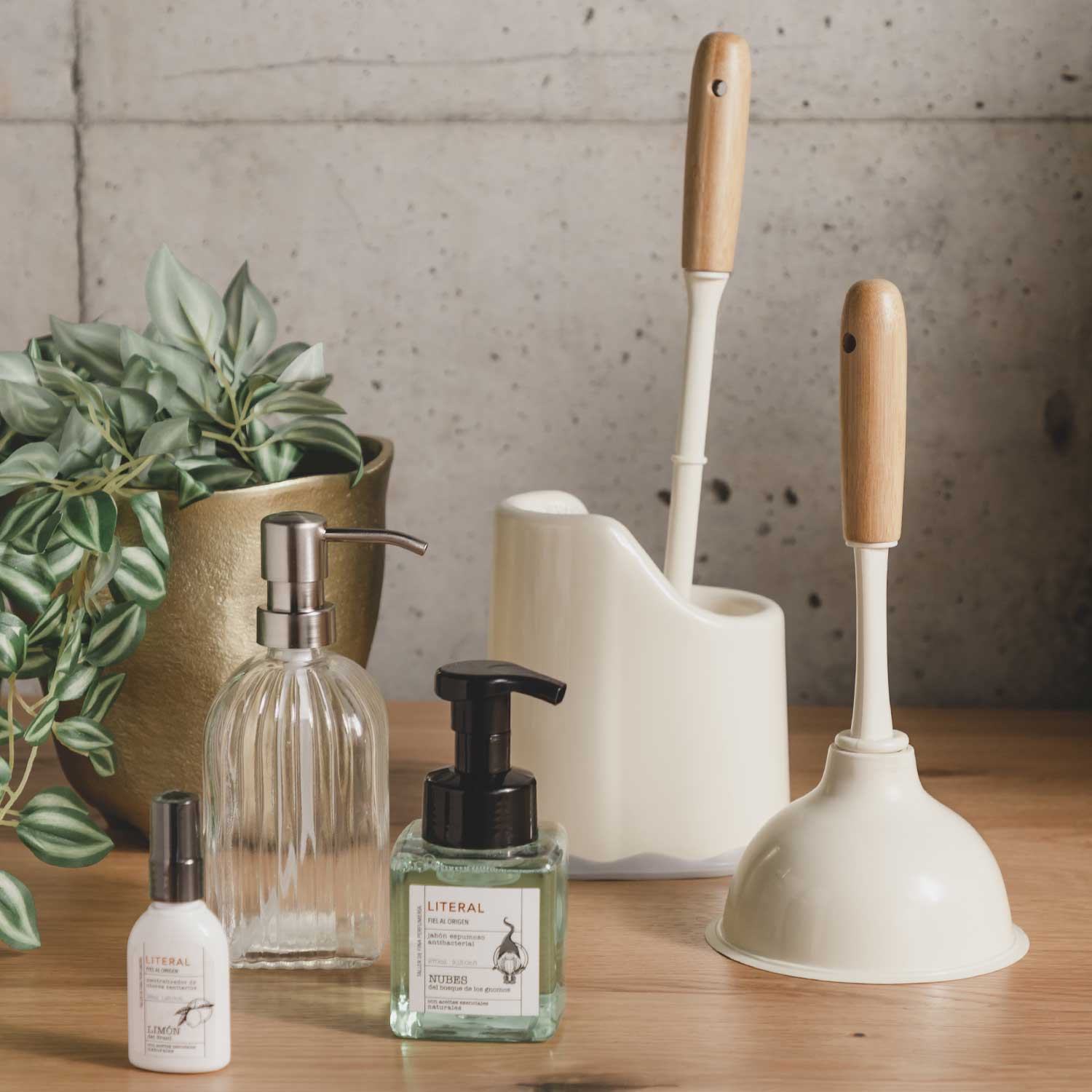 Cepillo para baño mango en bambú con base