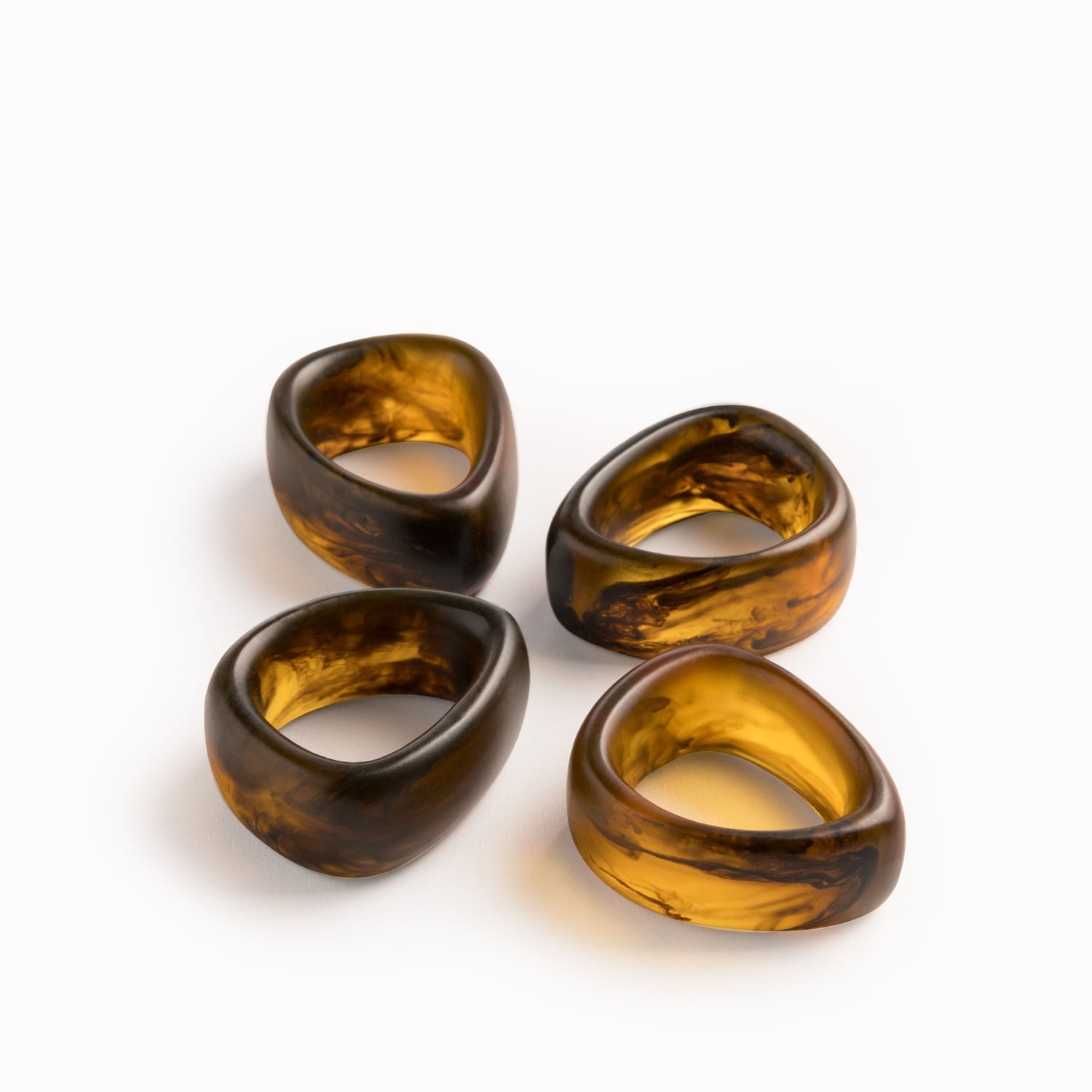 Aro para servilleta en resina café set x4 - Ambiente Gourmet México