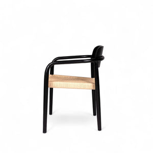 Silla de comedor Lucinda espaldar redondo negra