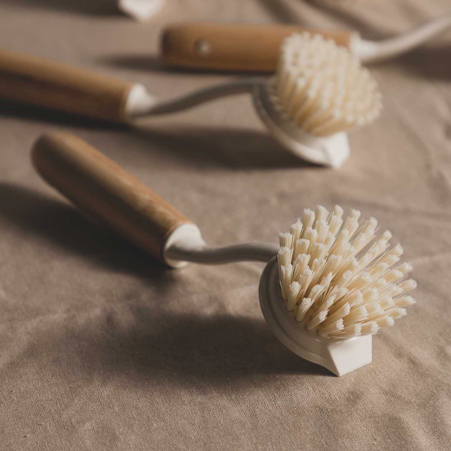 Cepillo multiusos mango en bambú-2-AMBIENTE GOURMET MÉXICO