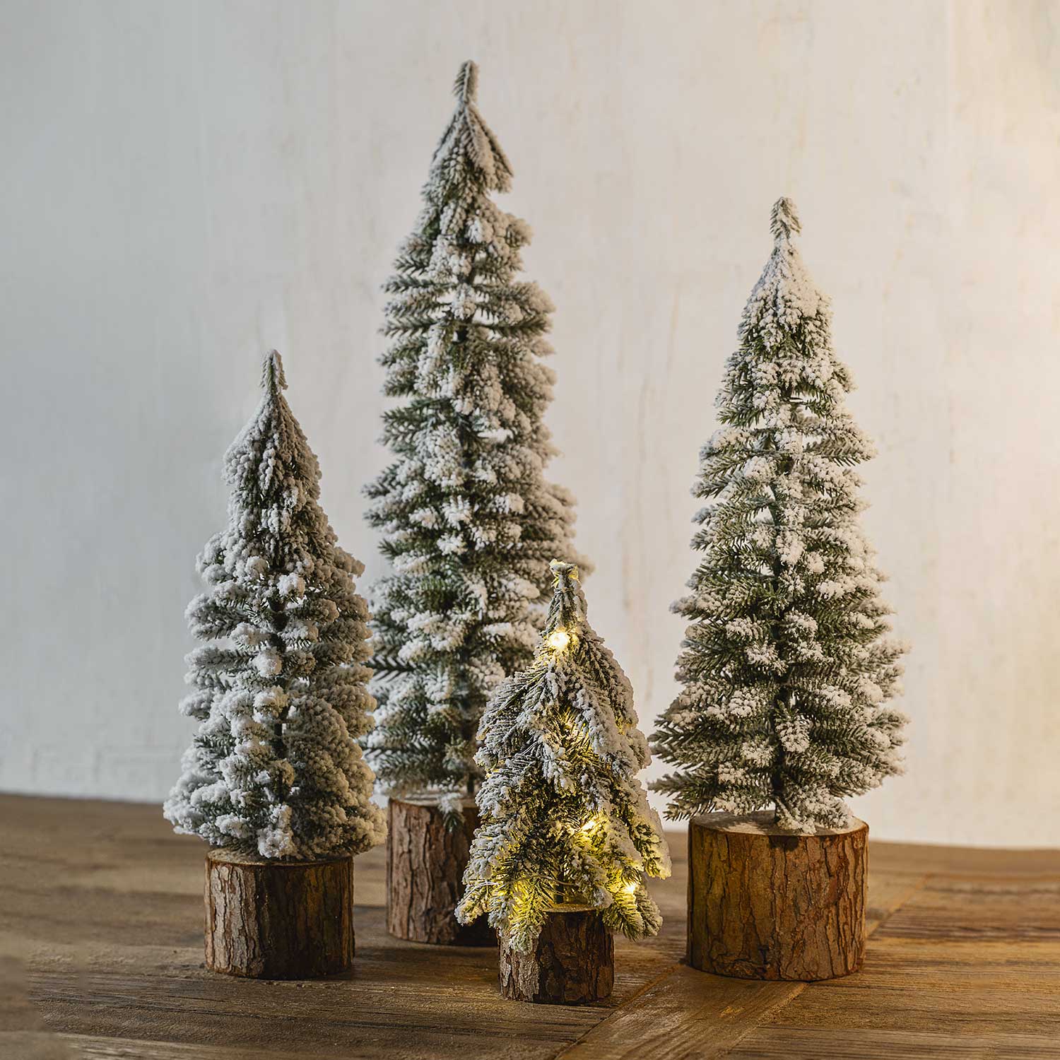 Pino-nieve-base-tronco-42cm