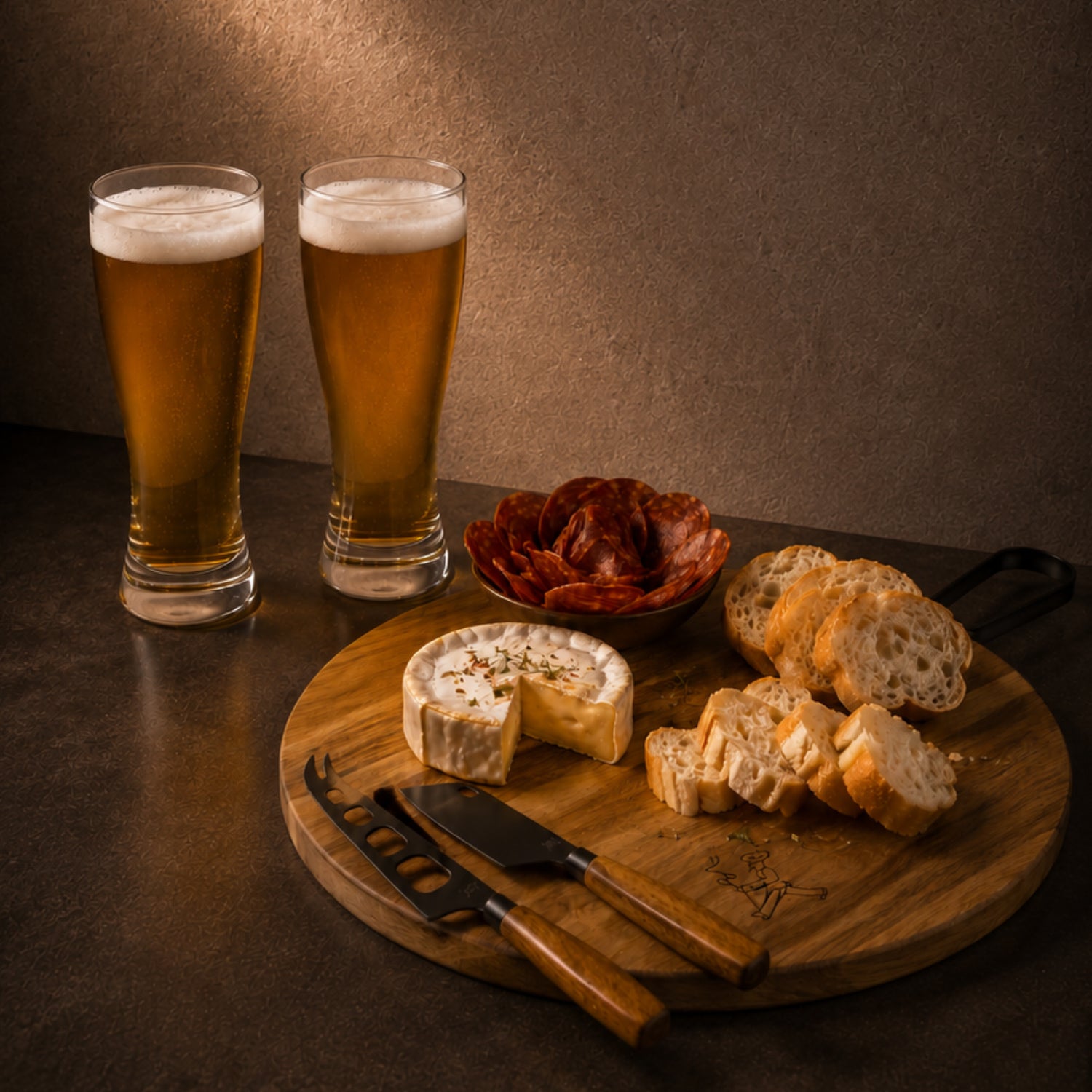 Kit Cerveza — Vasos + Tabla de Quesos para Compartir