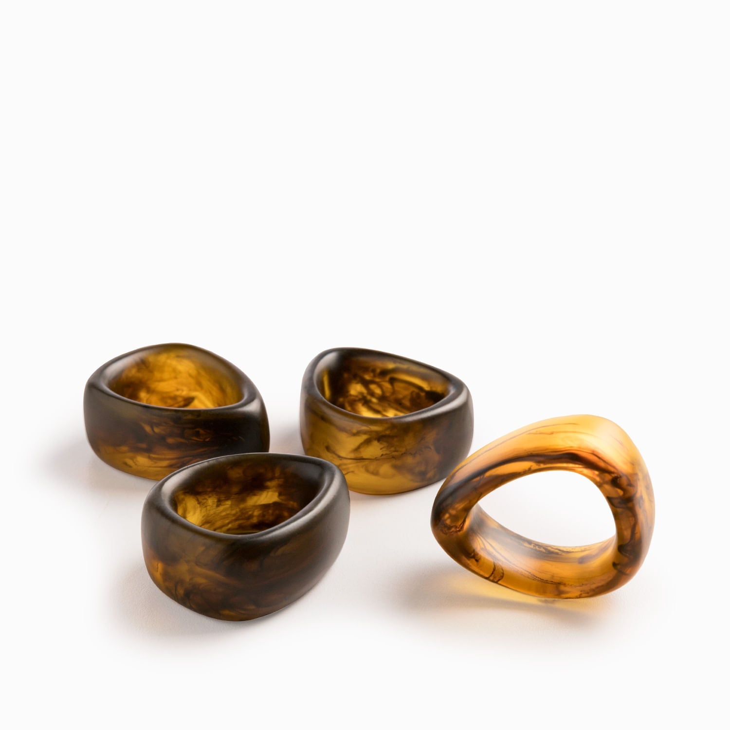 Aro para servilleta en resina café set x4 - Ambiente Gourmet México