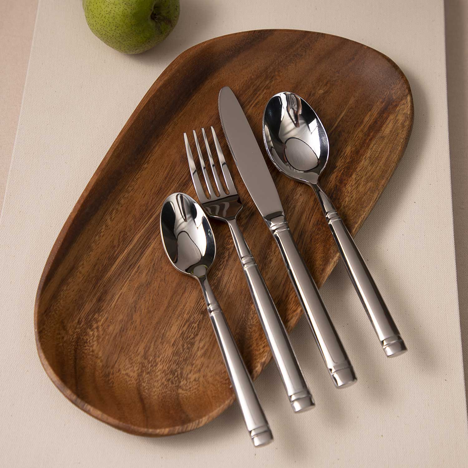 Charola irregular en acacia 30cm - Ambiente Gourmet México