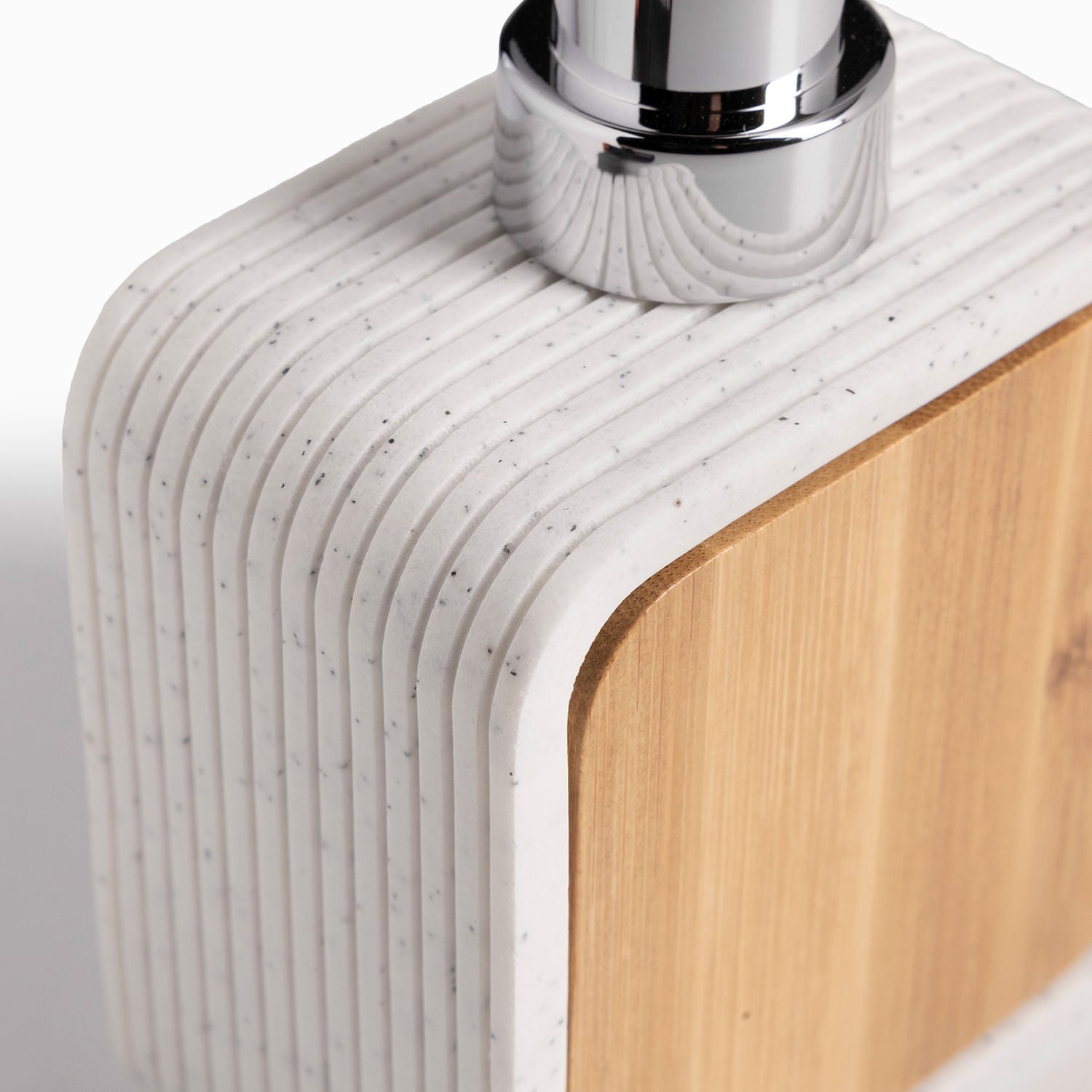 Dispensador de jabón madera y blanco