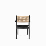 Silla brazos negra con espaldar cuerdas café